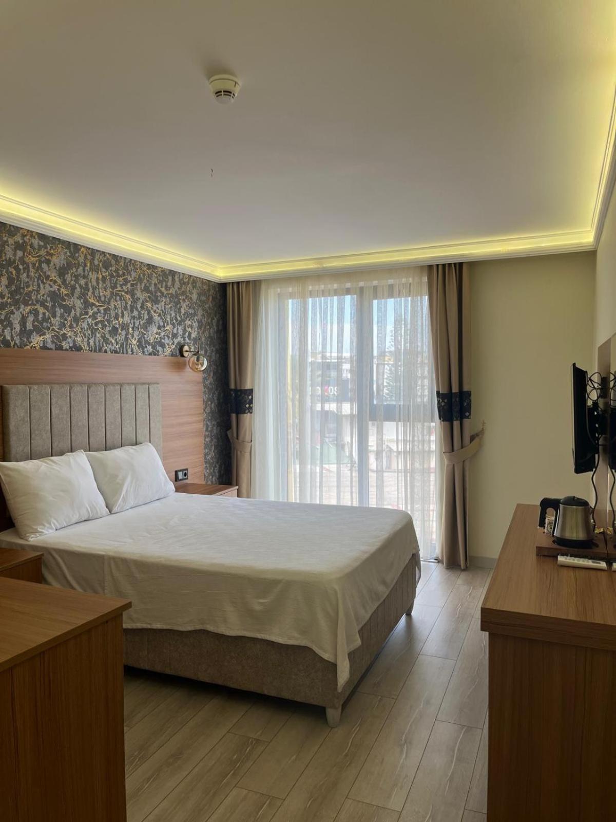 Golden Lux Hotel Antalya Exterior foto